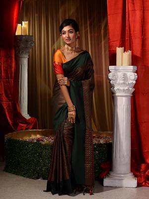 Handwoven Dark Green Kubera Pattu Saree with Blouse Piece 3