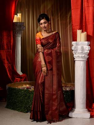 Handwoven Maroon Kubera Pattu Saree with Blouse Piece 1
