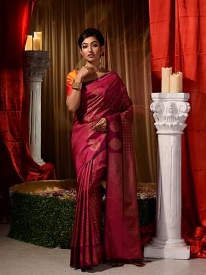 Handwoven Pink Kubera Pattu Saree with Blouse Piece 3