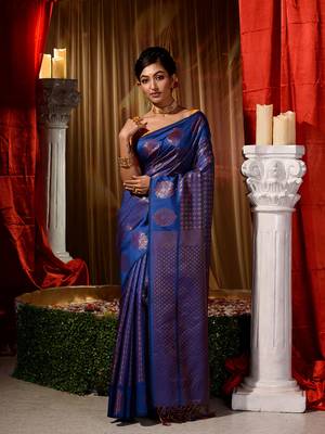 Handwoven Blue Kubera Pattu Saree with Blouse Piece 3