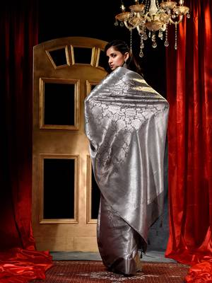 Handwoven Grey Kubera Pattu Saree with Blouse Piece 2