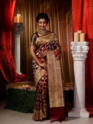 Handwoven Maroon Banarasi Silk Saree with Blouse Piece 1