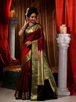 Maroon Zari Weaved Kanjivaram Wedding Saree with Blouse Piece With Stone Work 3