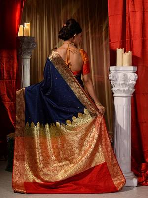 Navy Blue Zari Weaved Kanjivaram Wedding Saree with Blouse Piece With Stone Work 2