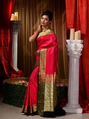 Pink Zari Weaved Kanjivaram Saree with Blouse Piece With Stone Work 4