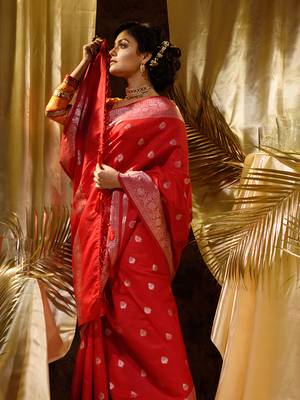 Red Banarasi Silk Saree with Blouse Piece 5