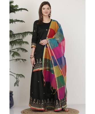 Kaanchie Nanggia Dupion Black Embroidery Lehenga Set 1