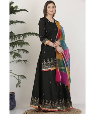 Kaanchie Nanggia Dupion Black Embroidery Lehenga Set 3