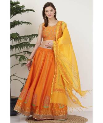 Kaanchie Nanggia Silk Orange printed Lehenga Set 1