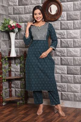 vastravilla Women's Cotton Feberic Embrodiery Work Kurti With Pant Set 1