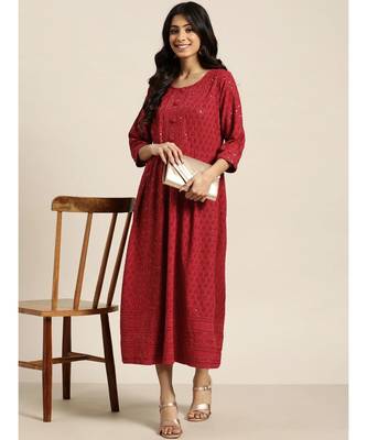 Mohvogue Women's Maroon Embroidered Rayon Kurti 2