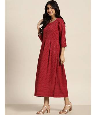 Mohvogue Women's Maroon Embroidered Rayon Kurti 3