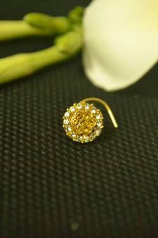 Yellow diamond nose-ring