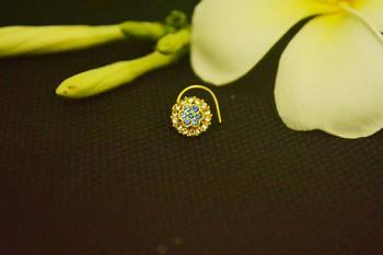 Blue diamond nose-ring 1