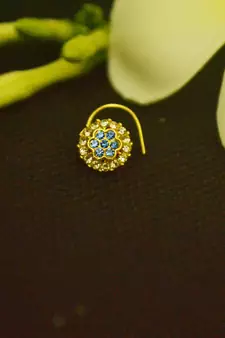 Blue diamond nose-ring