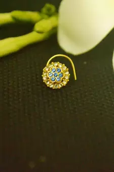 Blue diamond nose-ring