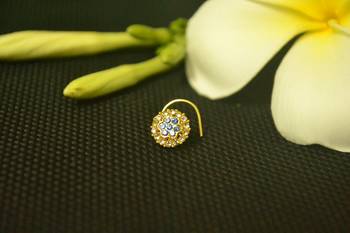 Blue diamond nose-ring 1