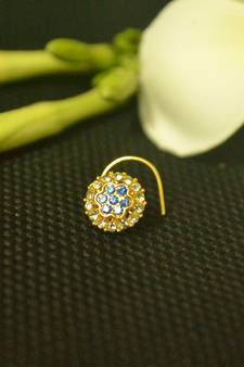 Blue diamond nose-ring