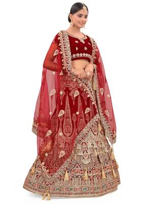 Embroidered Semi Velvet Semi Stitched Bridal Lehenga Choli 3