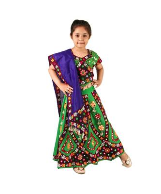 Green Kutch Work Cotton Lehenga Choli Set for Girls With Blouse 2