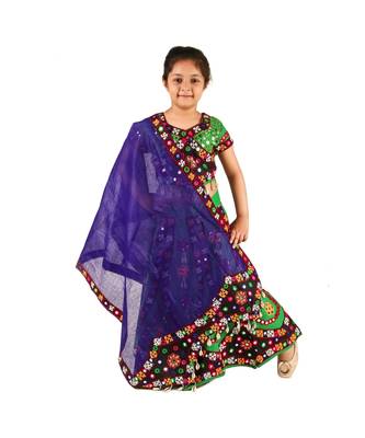 Green Kutch Work Cotton Lehenga Choli Set for Girls With Blouse 3