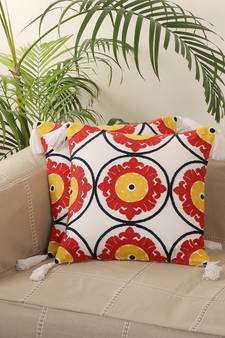 Rangoli desgin Red & White Embroidery with Tassels Cotton Set of 5 Cushion Covers