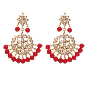Traditional Gold Plated Pearl & Kundan Maang Tikka With Earring Set 4