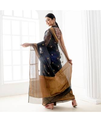 Black pure silk organza saree with antique zari border 4