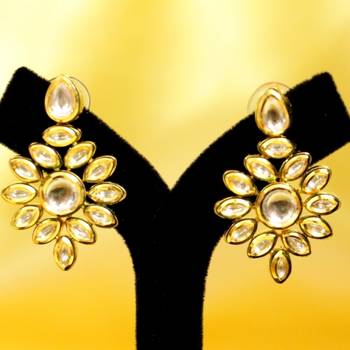 Elegant Kundan Choker Necklace Set 3
