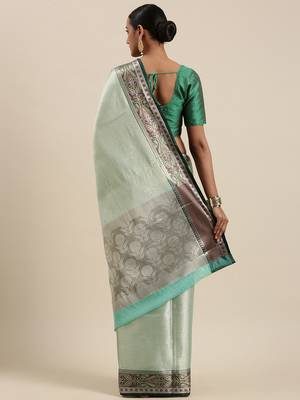 Blue woven kanchipuram silk blend saree with blouse 4