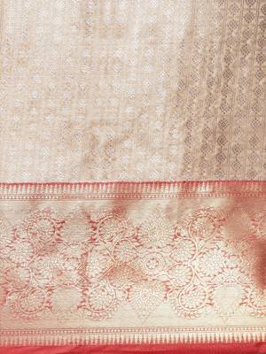 Beige woven kanchipuram silk saree with blouse 4