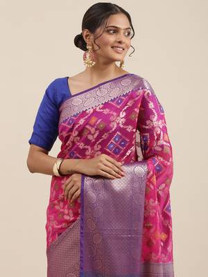 Magenta woven kanchipuram silk saree with blouse 1