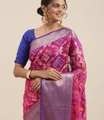 Magenta woven kanchipuram silk saree with blouse