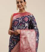 Blue woven kanchipuram silk blend saree with blouse