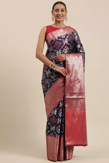 Blue woven kanchipuram silk blend saree with blouse