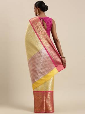 Gold woven kanchipuram silk saree with blouse 4