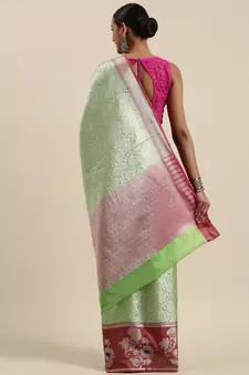 Green woven kanchipuram silk blend saree with blouse