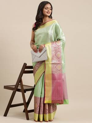 Green woven Faux kanchipuram silk saree with blouse 2