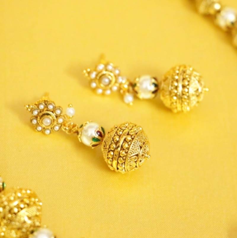 Antique Gold Look Beads and Pearl Necklace Set Sanvi Jewels Pvt. Ltd
