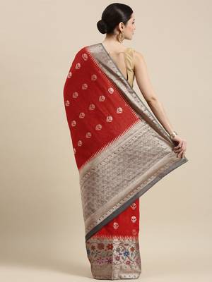 Red woven cotton silk saree with blouse 4