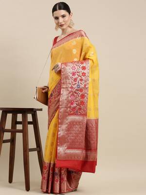 Gold woven cotton silk saree with blouse 3