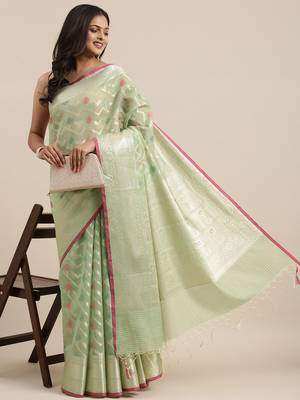 Light green woven cotton silk saree with blouse 3