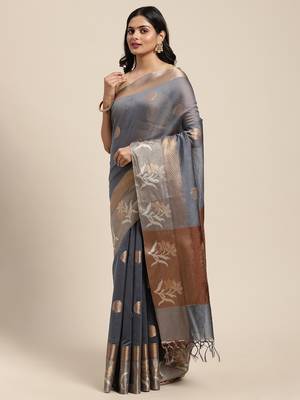 Grey woven cotton silk saree with blouse 3