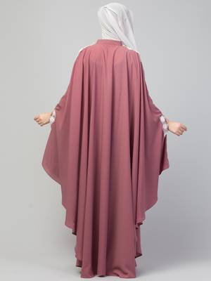 Elegant Irani Kaftan With Beautiful Floral Lacework 5