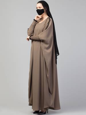 Free Size kaftan with long elasticated sleeves. 4