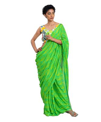Green Floral Muslin Saree With Blouse 2