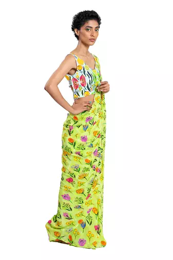 Green Crepe Plain Saree With Blouse