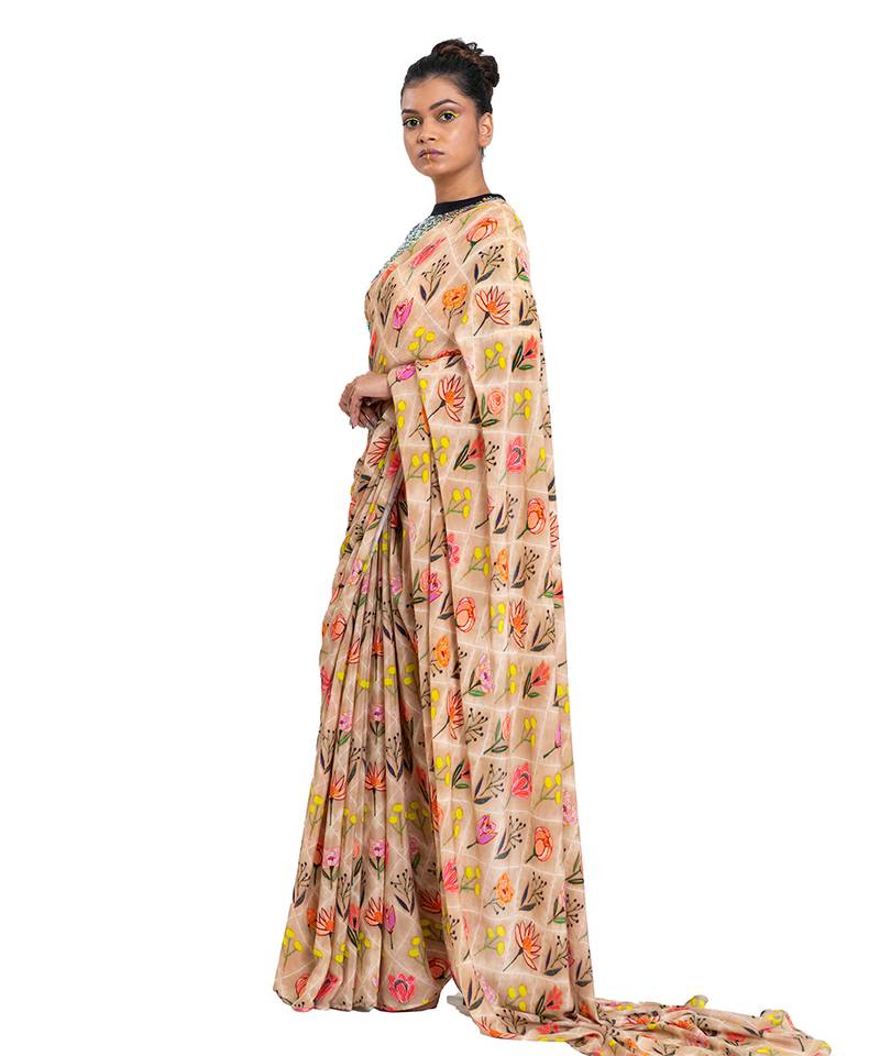 Beige Crepe Plain Saree With Blouse