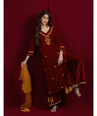 maroon velvet kurti with maroon pallazo  and mustard net dupatta emblished with tassels 1