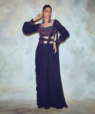 Dark Blue Leaf Embroidered Saree Set 1